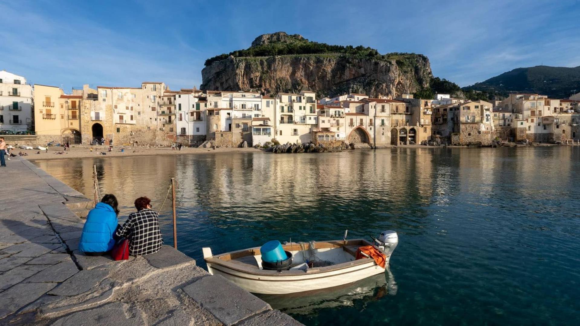 Alba Sul Mare By Caseserio Cefalu Luaran gambar